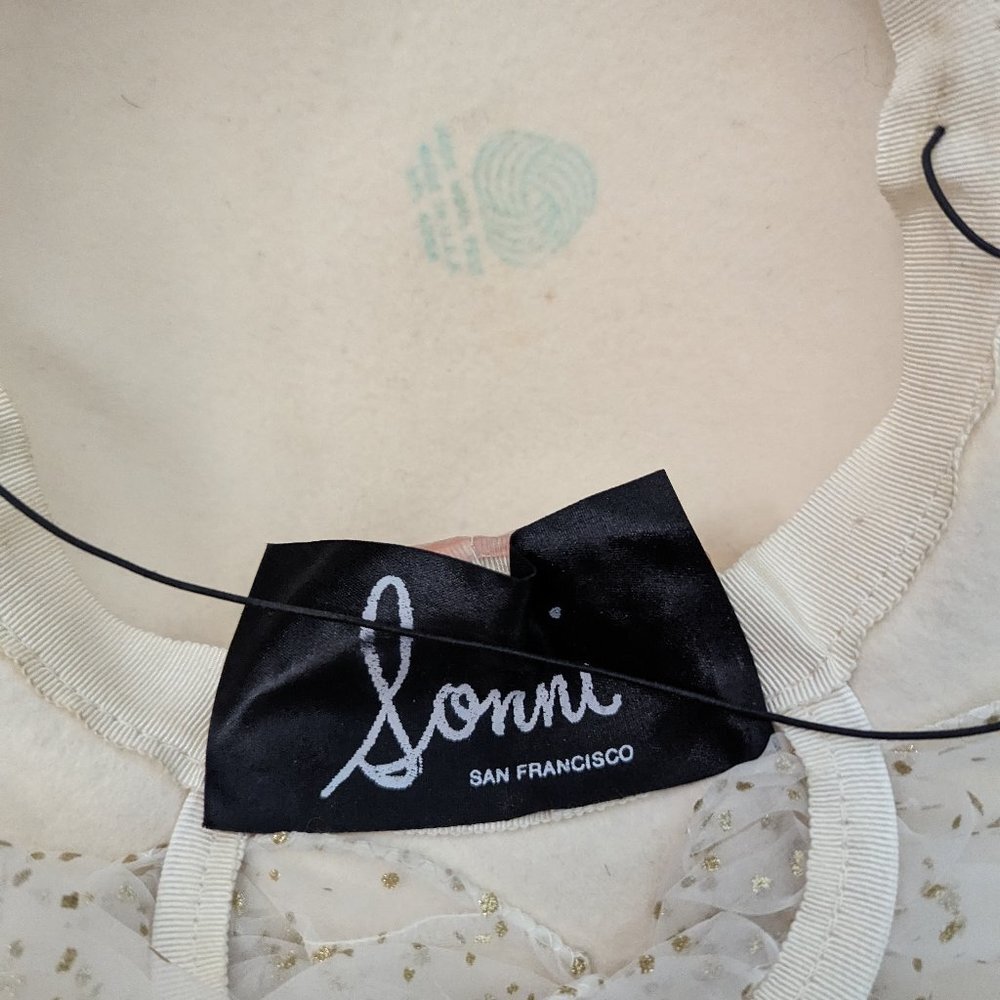 Vintage Wool Hat with veil and decorative bow - Picture 6 of 7